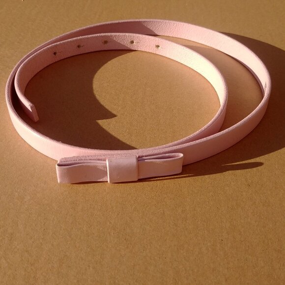 Gap real leather pale light pink narrow skinny snap post belt with bow M… - Picture 1 of 9